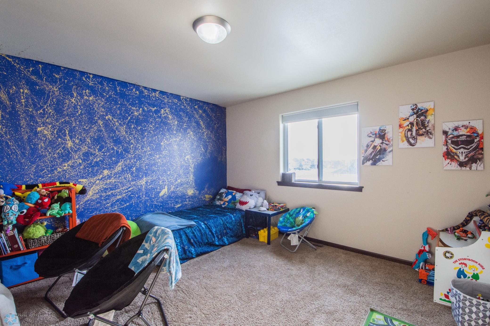 2nd bedroom