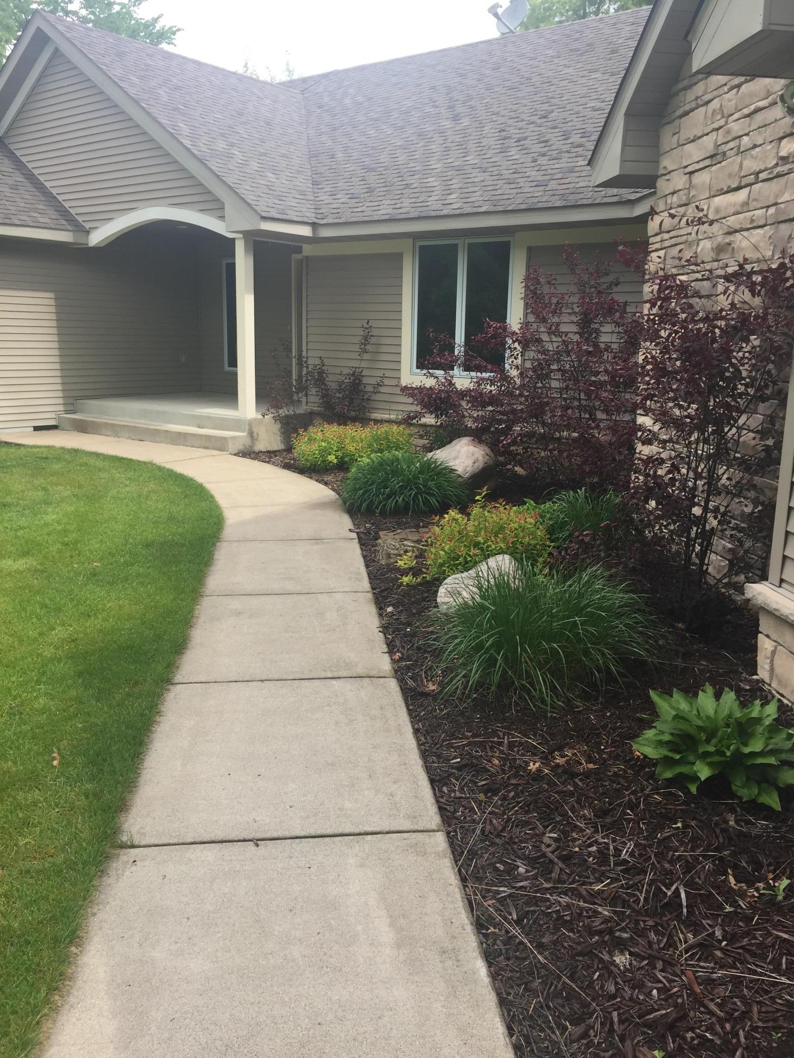 Gorgeous landscaping!
