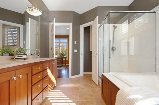 3489 Siems Court, Arden Hills, MN 55112