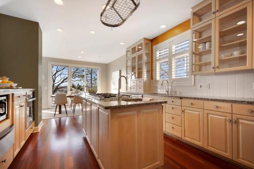3489 Siems Court, Arden Hills, MN 55112