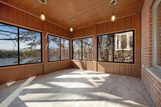 3489 Siems Court, Arden Hills, MN 55112