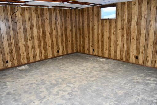 1510 Cartway Drive, Thief River Falls, MN 56701