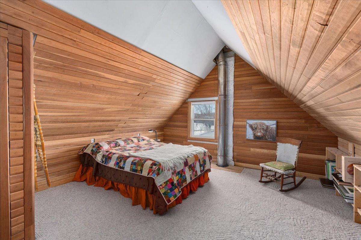 17-Bedroom 1.jpg