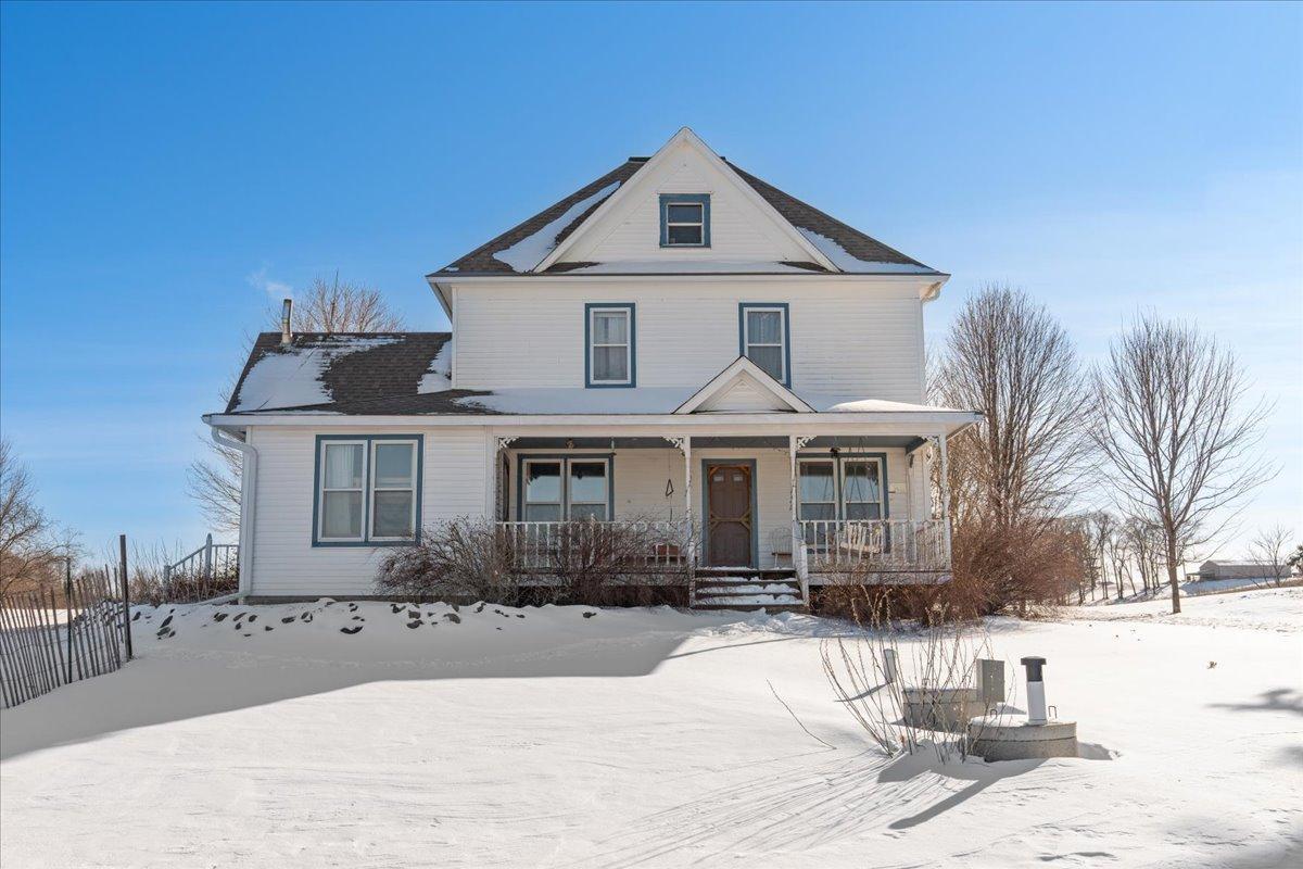 23-Front of Home.jpg