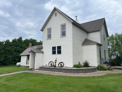 48428 20th Avenue, Buffalo Center, IA 50424