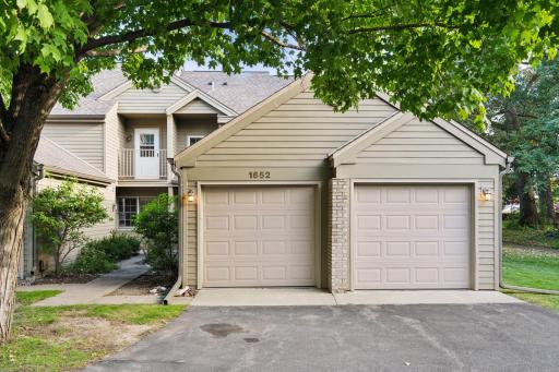 1652 Rose Hill Circle, Lauderdale, MN 55108