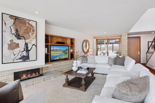 1918 Cedar Lake Parkway, Minneapolis, MN 55416