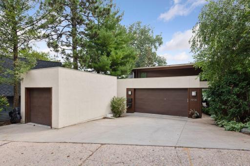 1918 Cedar Lake Parkway, Minneapolis, MN 55416