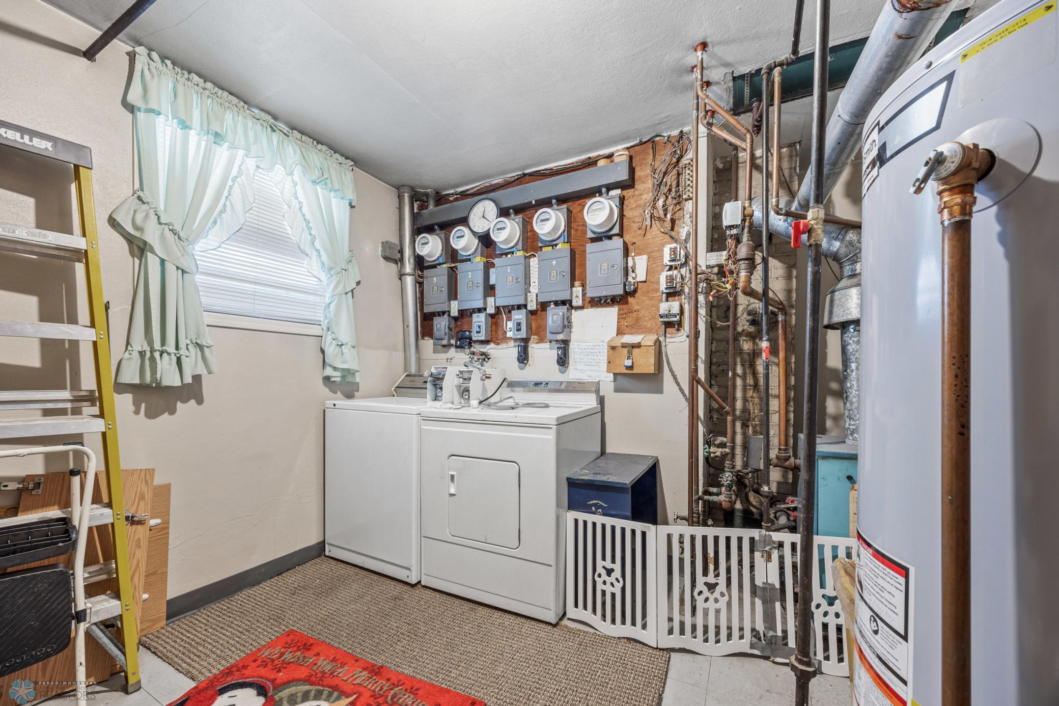 Coin-operated Laundry/Utility Room