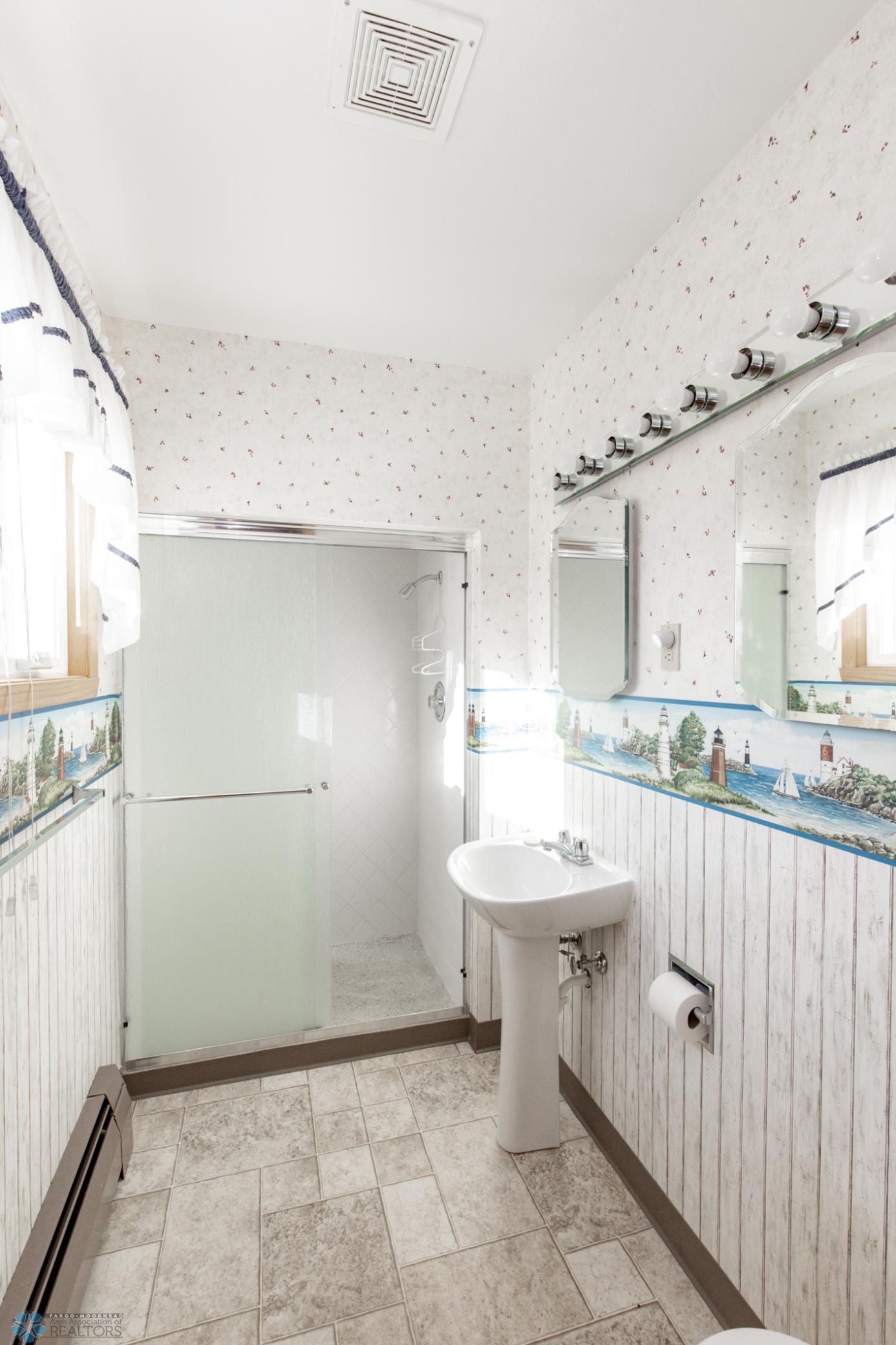 Primary Bathroom - 3/4