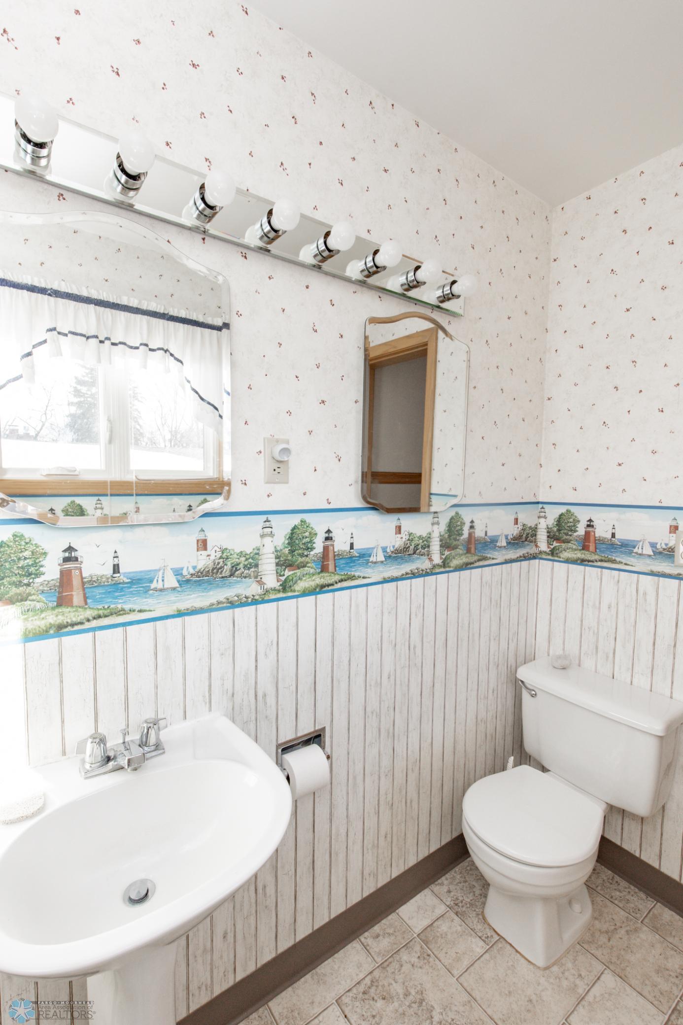Primary Bathroom - 3/4