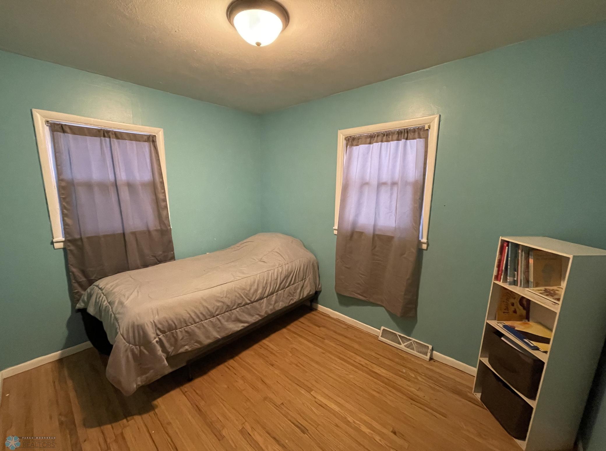 2nd Bedroom
