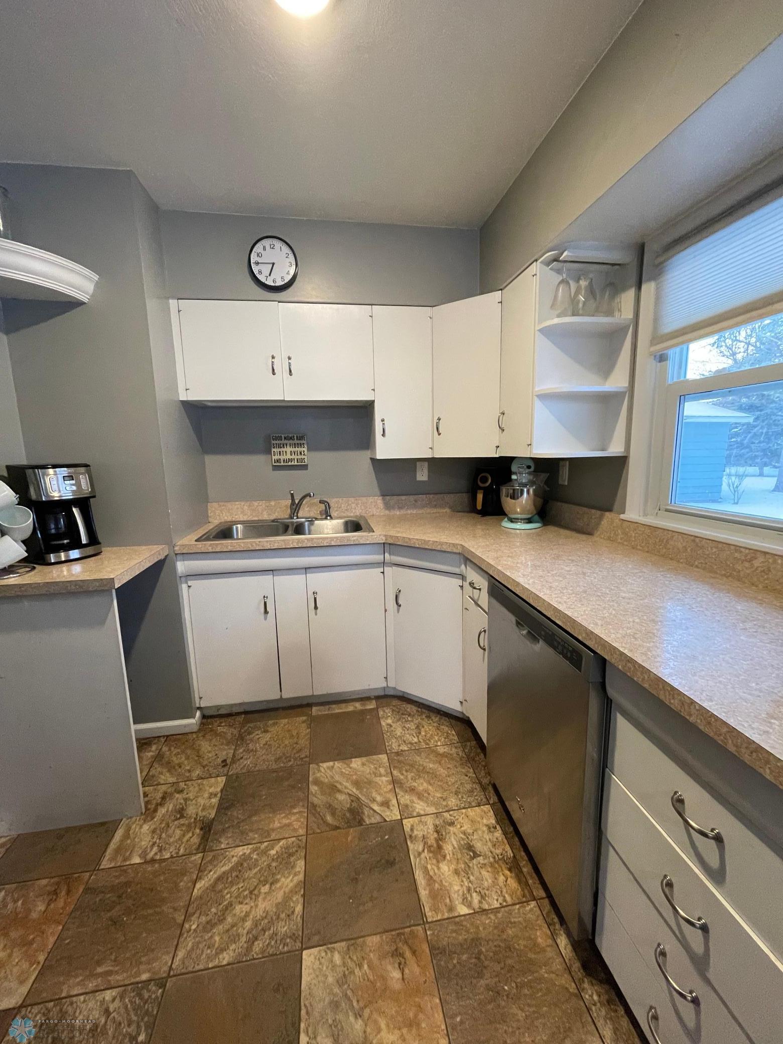 Ample Counter Space