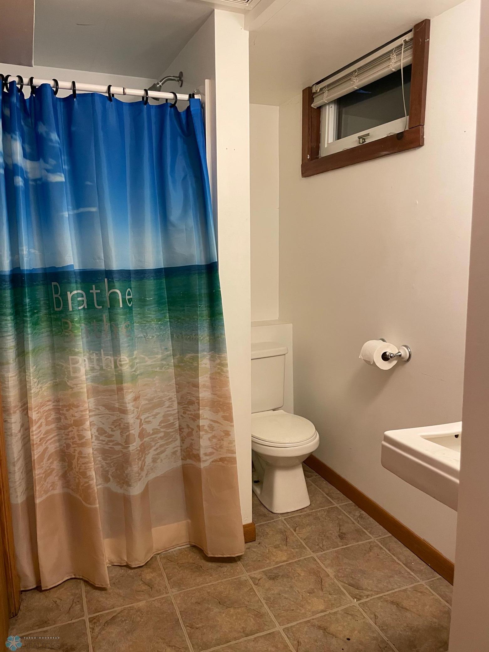3qtr Bath Down