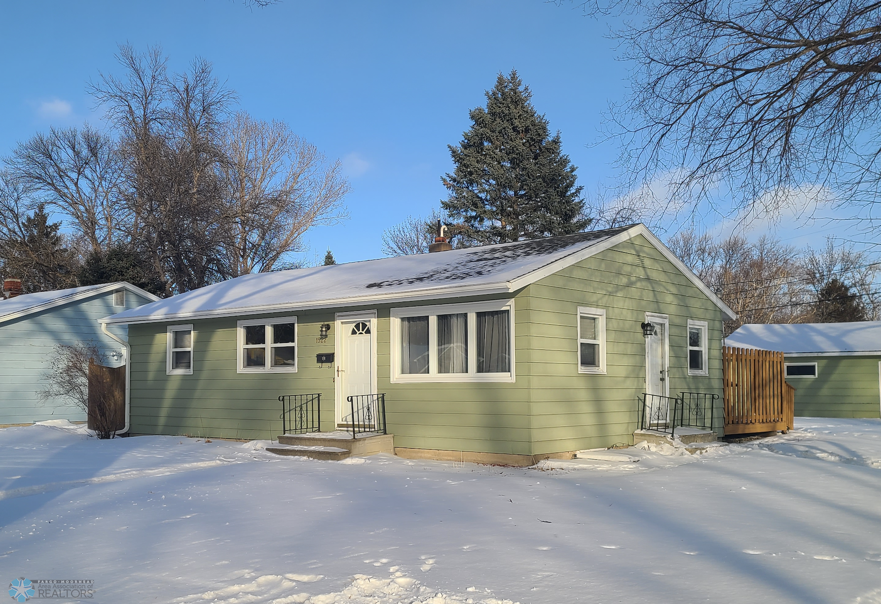 Large corner lot