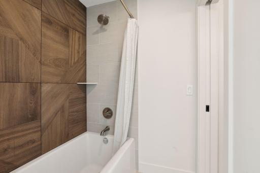5033 William Avenue, Edina, MN 55436