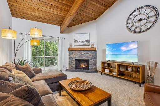 Welcome home to this lovely and updated townhome in desirable and convenient Apple Valley neighborhood.