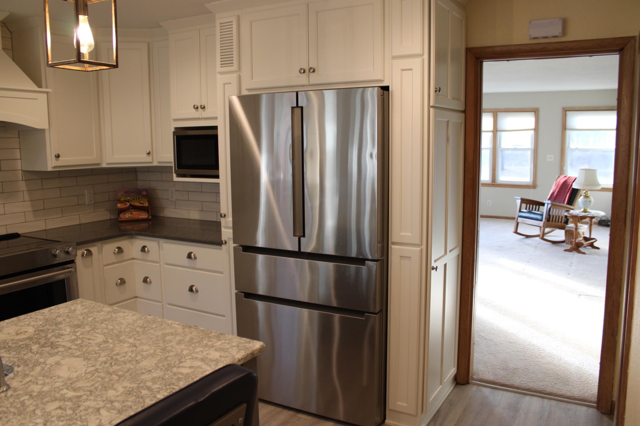 Kitchen N.JPG
