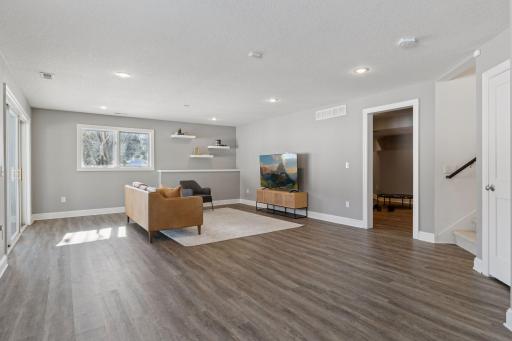 687 Oakgreen Avenue Court N, Stillwater, MN 55082