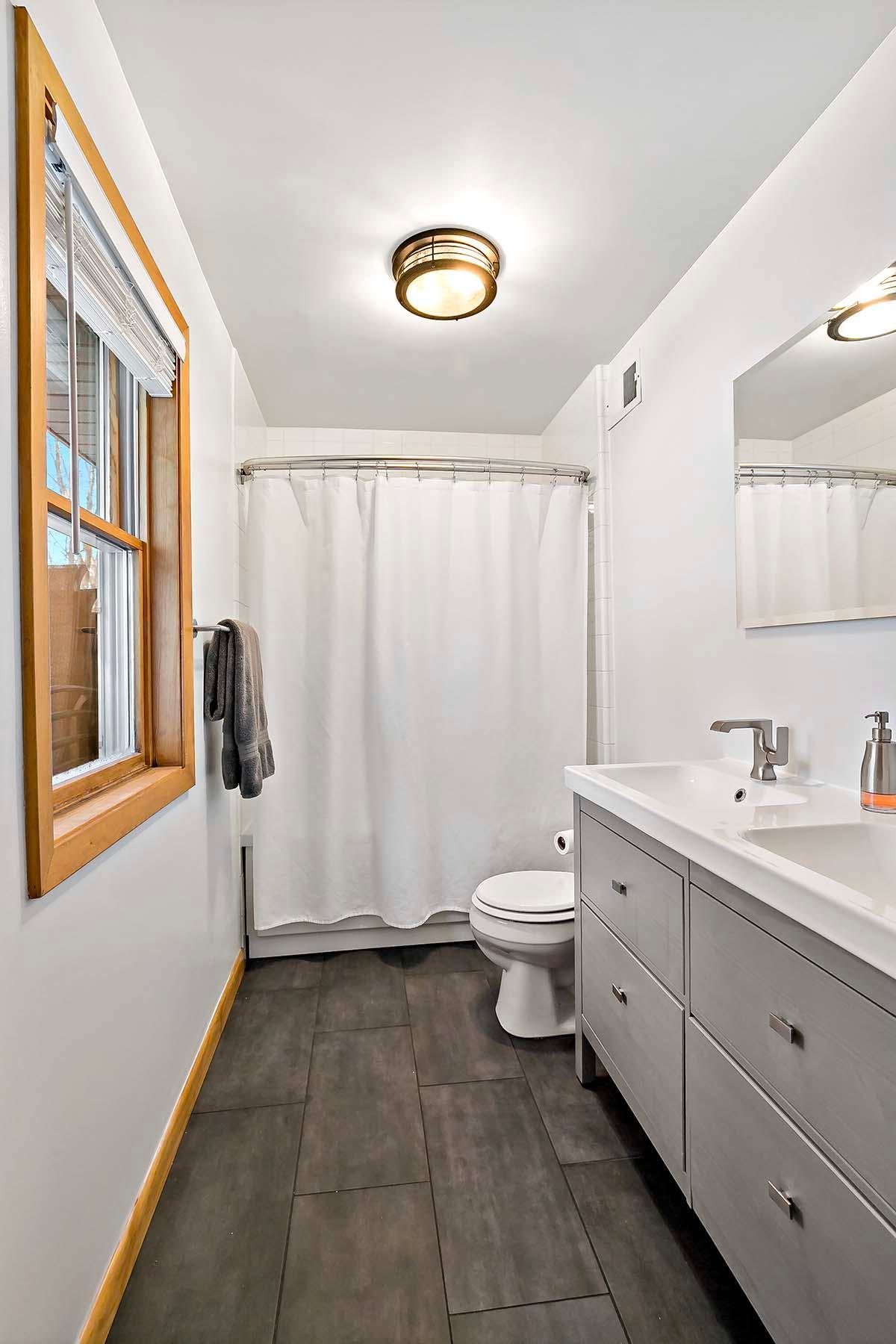 Updated Bathroom w/Heated Floors!