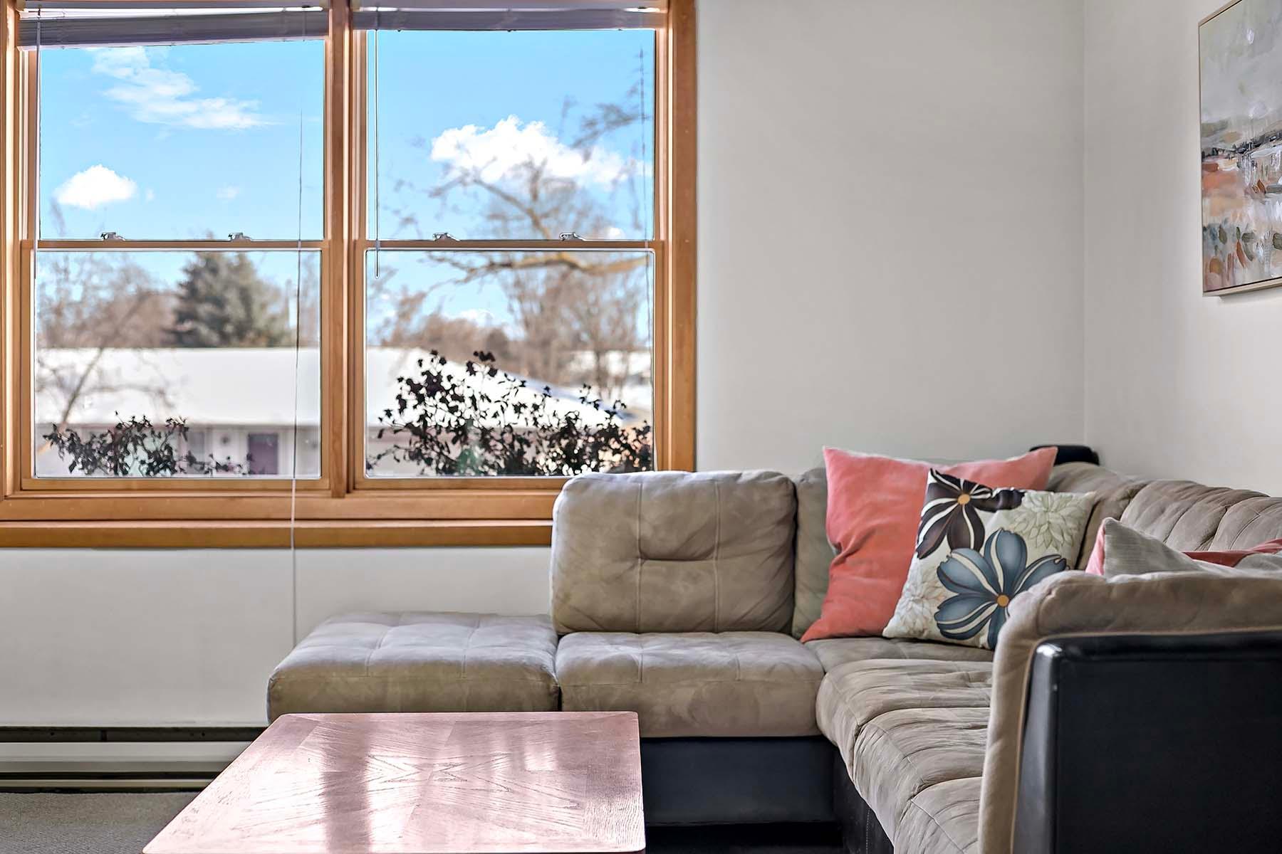 Bright and Warm Basement Space