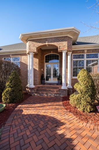 1083 Weatherhill Lane SW, Rochester, MN 55902