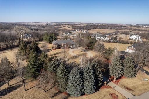 1083 Weatherhill Lane SW, Rochester, MN 55902