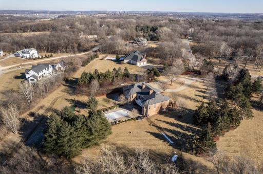 1083 Weatherhill Lane SW, Rochester, MN 55902