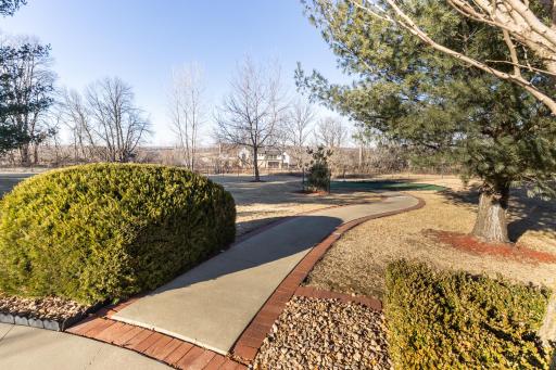 1083 Weatherhill Lane SW, Rochester, MN 55902