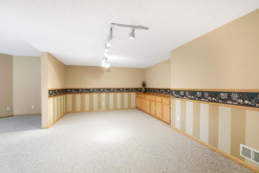 16712 Blind Lake Trail SE, Prior Lake, MN 55372