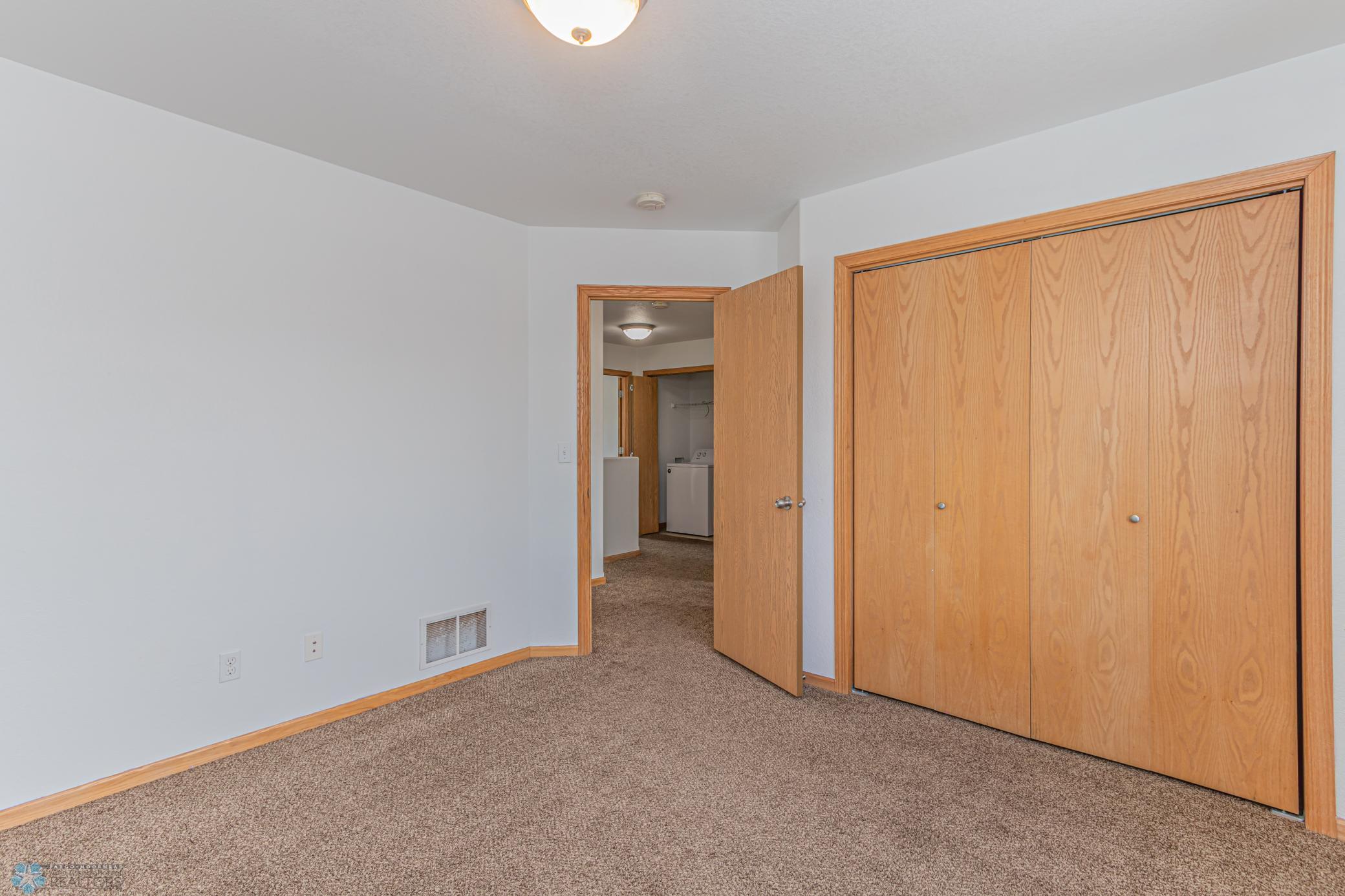 4227 51st Street S Fargo, ND-18.jpg