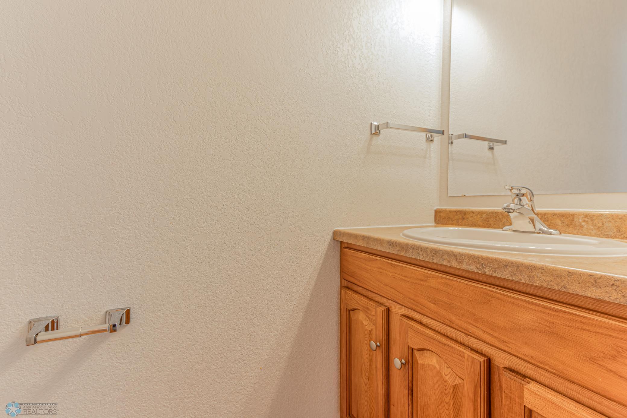 4227 51st Street S Fargo, ND-9.jpg