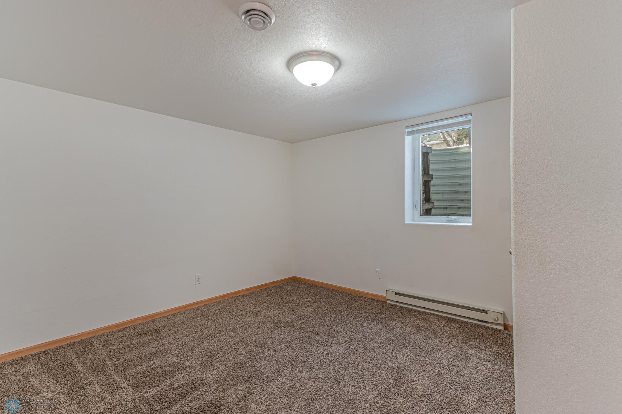 4227 51st Street S Fargo, ND-23.jpg