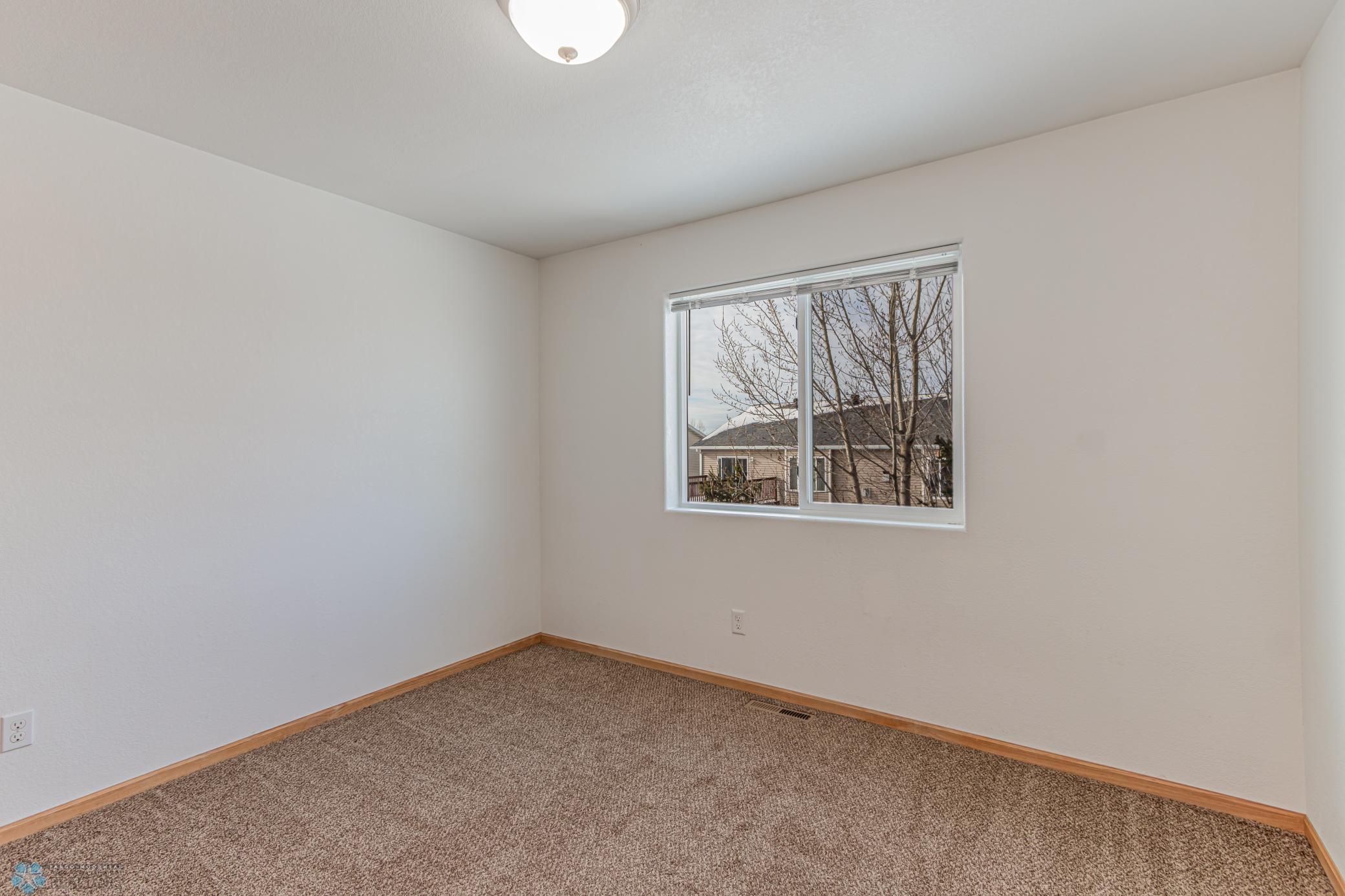 4227 51st Street S Fargo, ND-16.jpg