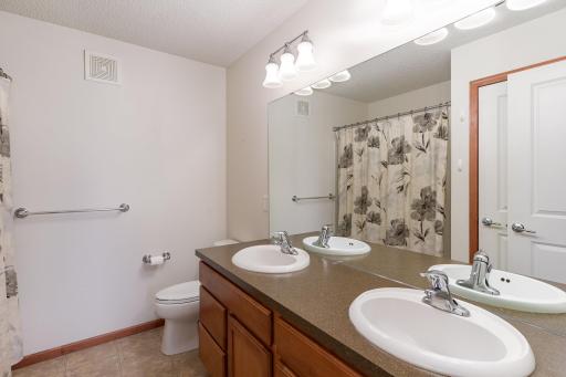 5091 French Drive N, Hugo, MN 55038