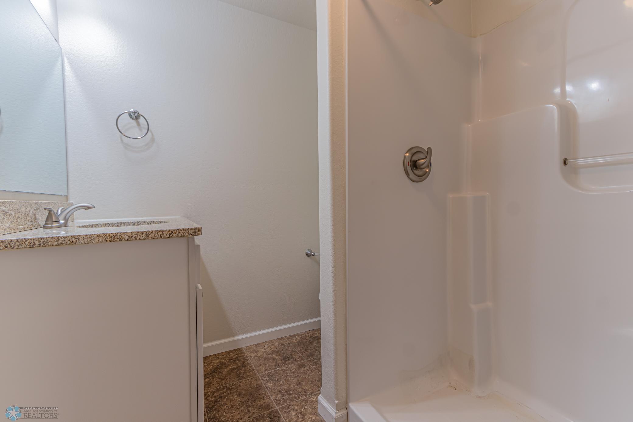 4252 Estate Dr S Fargo, ND-29.jpg