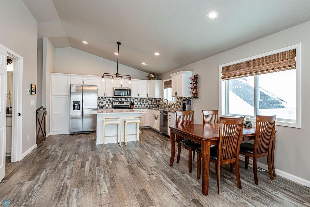 Dining area adjacent to kitchen