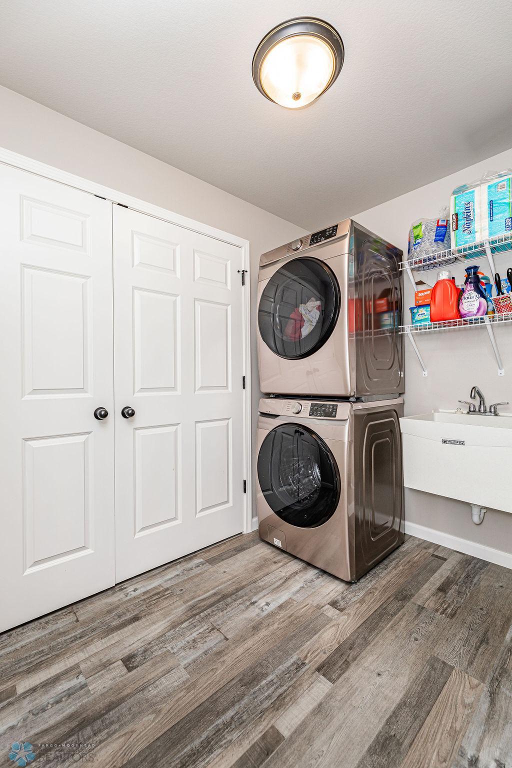 Laundry Room w/ Utility sink