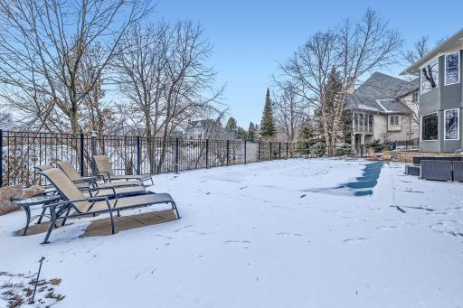 18767 Bearpath Trail, Eden Prairie, MN 55347