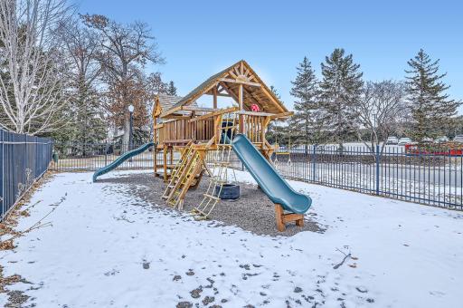 18767 Bearpath Trail, Eden Prairie, MN 55347