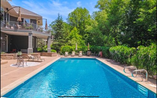18767 Bearpath Trail, Eden Prairie, MN 55347