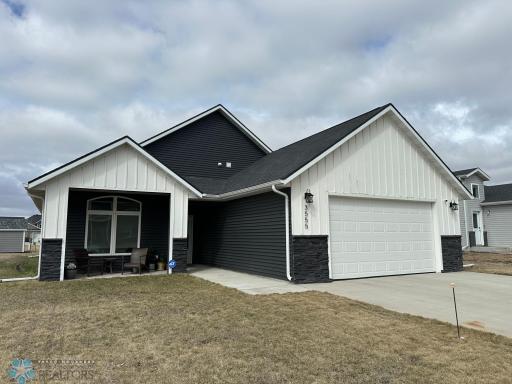 3555 18th Street S, Moorhead, MN 56560