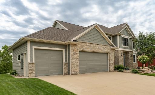 3942 Autumn Lake Court SW, Rochester, MN 55902