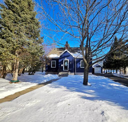 822 NW 3rd Avenue, Grand Rapids, MN 55744