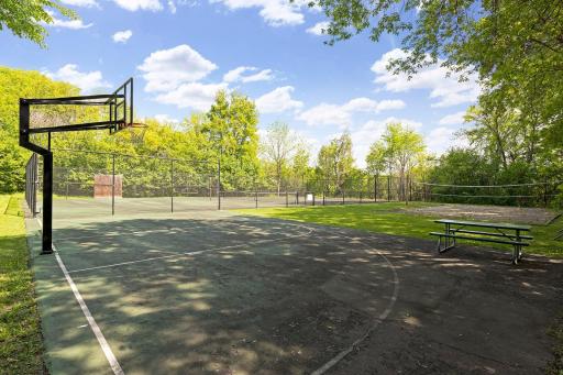 Lafayette Ridge Association amenities.