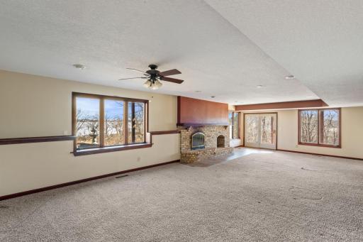 Remodel or construct a new home in the Lafayette Ridge neighborhood of Minnetonka Beach, one of Lake Minnetonka's most beloved cities.