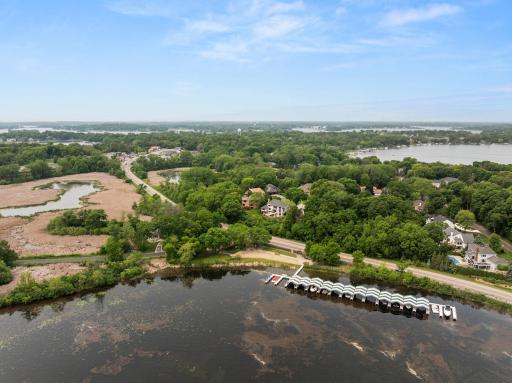 Remodel or construct a new home in the Lafayette Ridge neighborhood of Minnetonka Beach, one of Lake Minnetonka's most beloved cities.