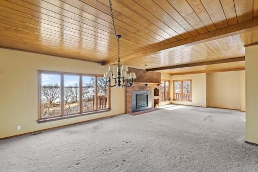 Remodel or construct a new home in the Lafayette Ridge neighborhood of Minnetonka Beach, one of Lake Minnetonka's most beloved cities.