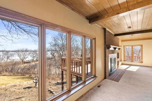 Remodel or construct a new home in the Lafayette Ridge neighborhood of Minnetonka Beach, one of Lake Minnetonka's most beloved cities.