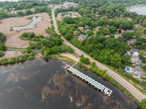 Remodel or construct a new home in the Lafayette Ridge neighborhood of Minnetonka Beach, one of Lake Minnetonka's most beloved cities.
